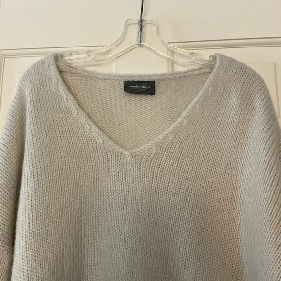 Wooden Ships Ecru Sweater Fringe Mohair Wool Pullover V Neck Beachy Size S / M - Picture 3 of 7